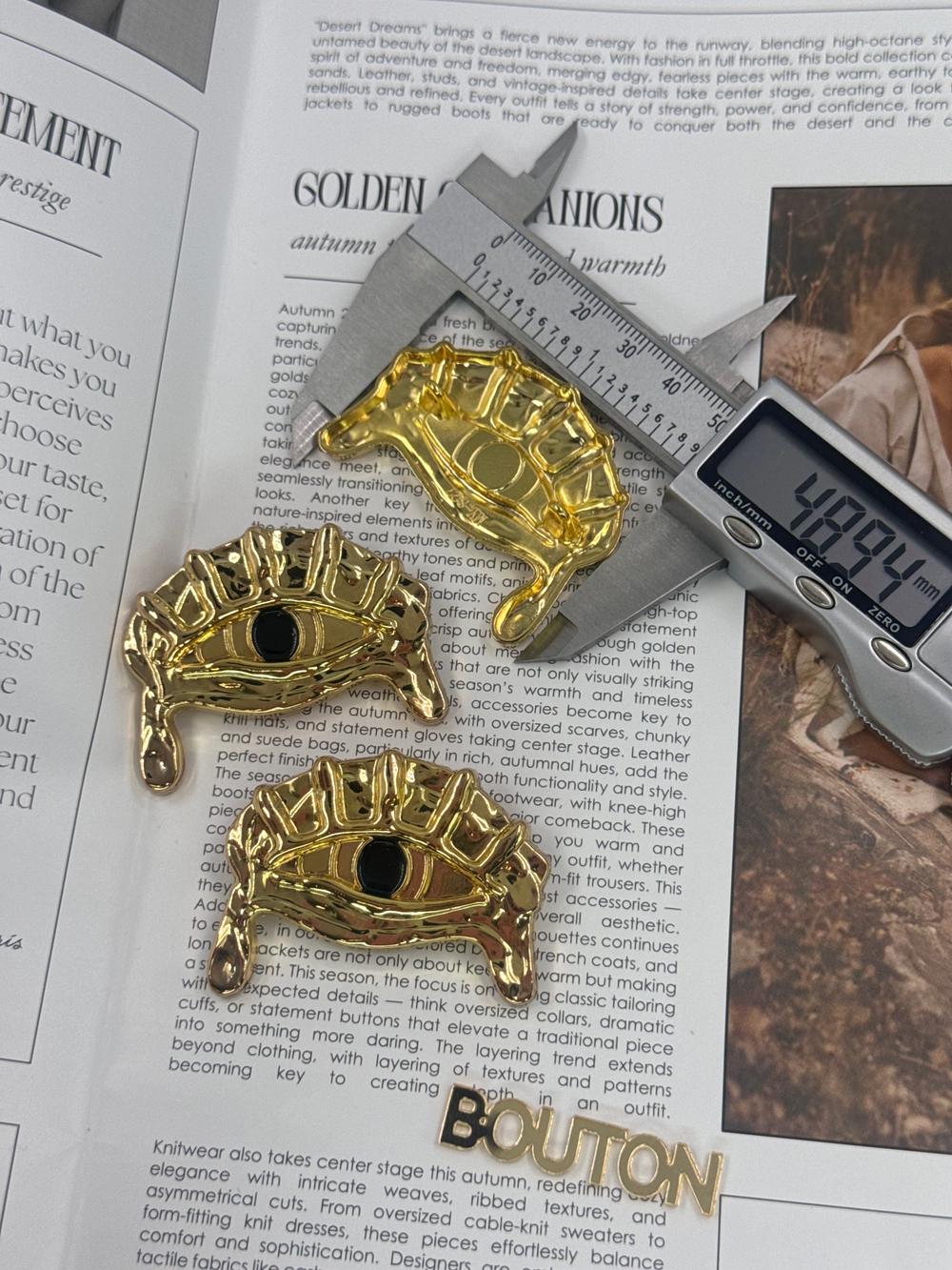 Пуговицы Скиапар. "Глаз" глянцевое лимонное золото с черной эмалью