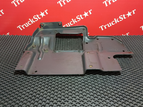 Кронштейн усилителя бампера правый