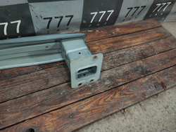 Усилитель заднего бампера Lynk & Co 05 20-нв Б/У Оригинал