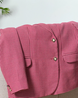 Жакет двубортный малиновый из шерсти