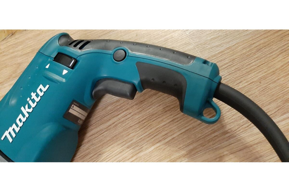 Перфоратор,SDS+,780Вт,3реж,2.7Дж,0-4500у\м,2.6кг,чем,+ набор буров D-00795 Makita HR2470X15