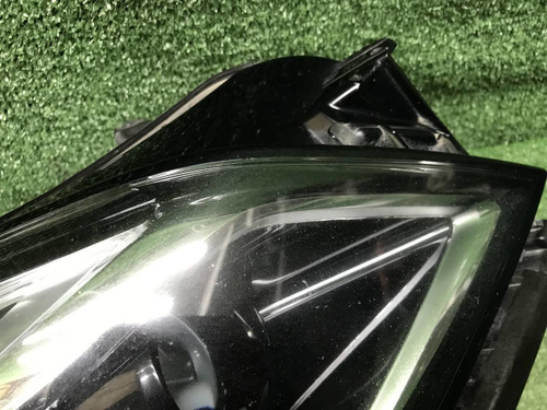 Фара правая Cadillac XT5 (2016-н.в.) LED
