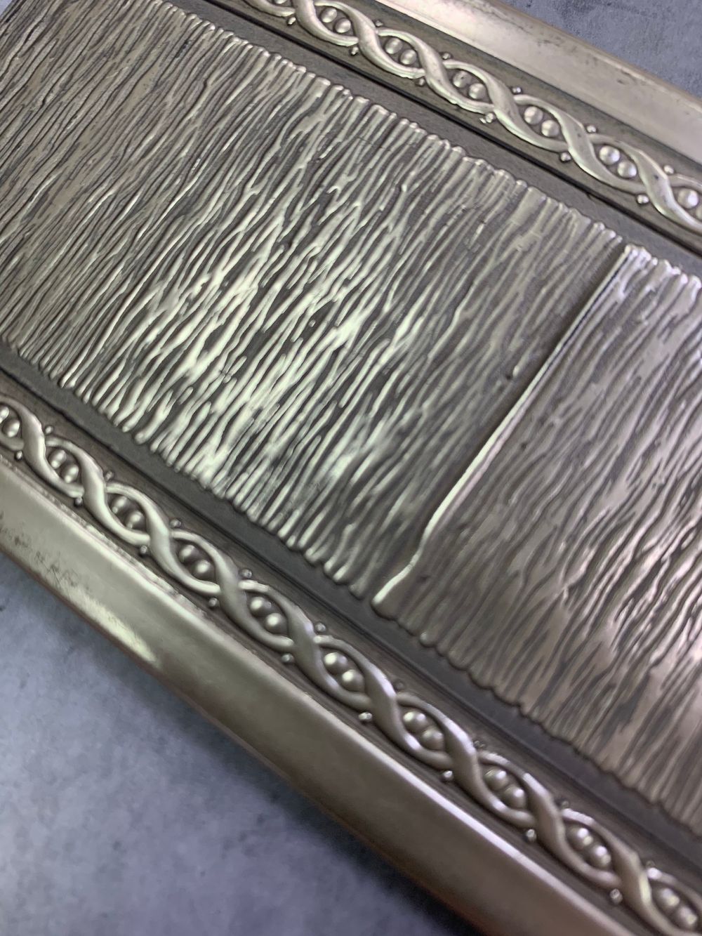 Сатин "Ария" (7см) декоративная планка (бленда)