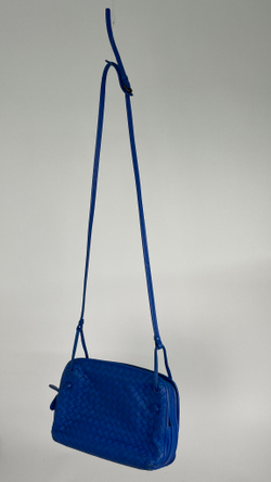 Сумка Bottega Veneta MEDIUM LOOP CAMERA BAG