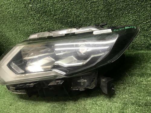 Битая Фара левая Nissan X-Trail T32 (17-22) LED