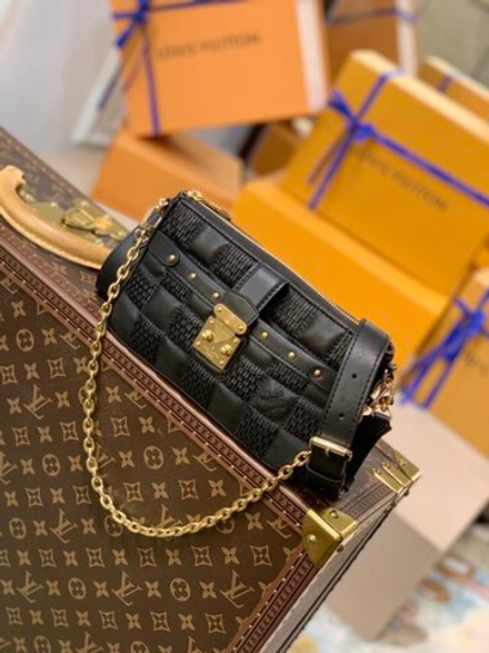 Louis Vuitton Pochette Troca