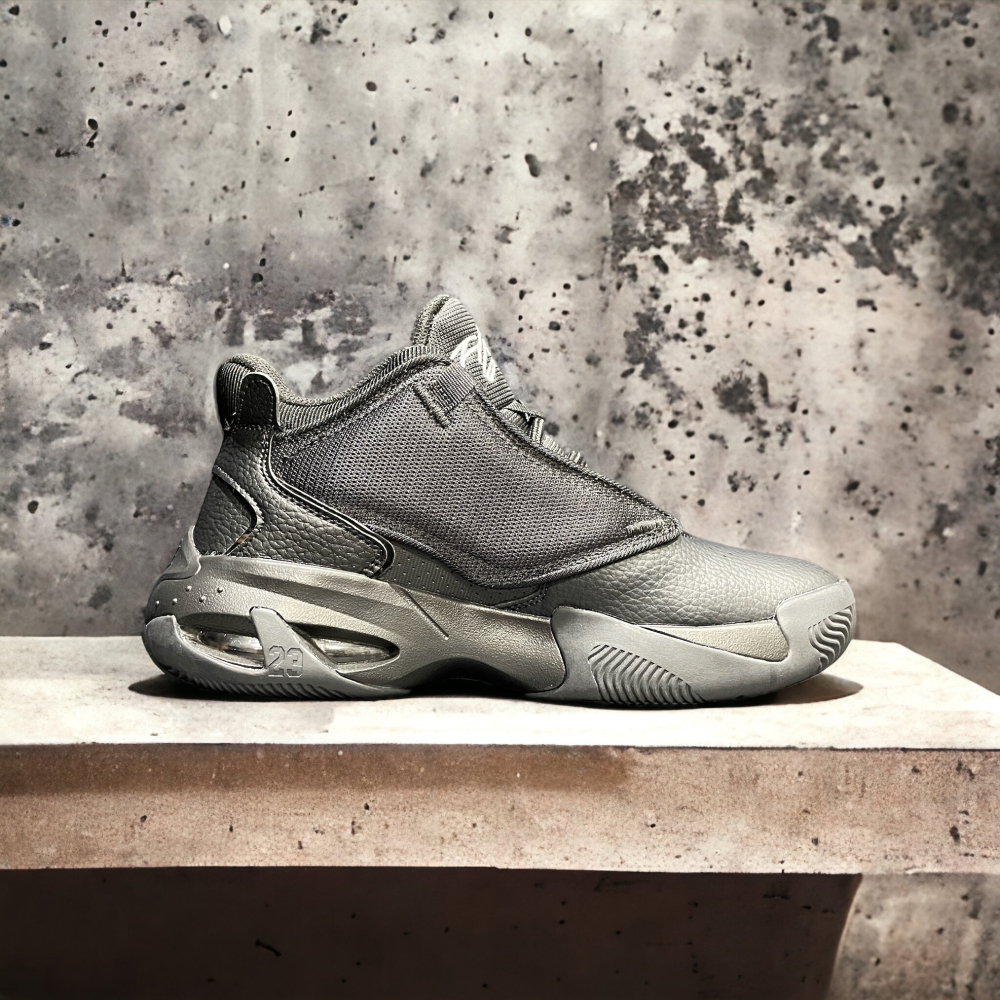 Nike Air Jordan Max Aura 4 • Black
