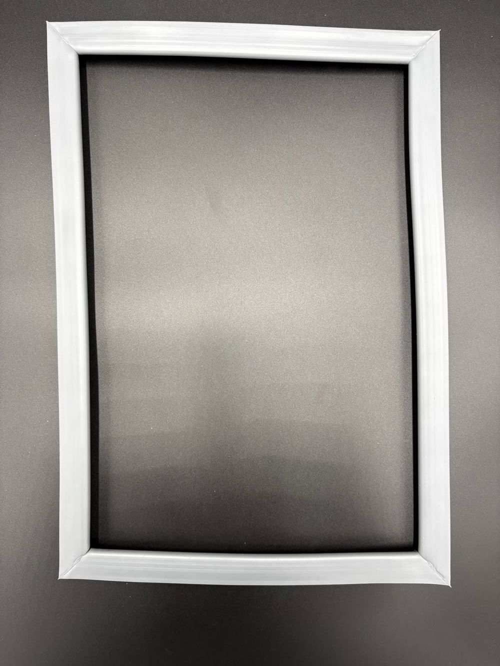 Уплотнитель двери аппарата шоковой заморозки Sagi 595*460 по краю мм (006) серый