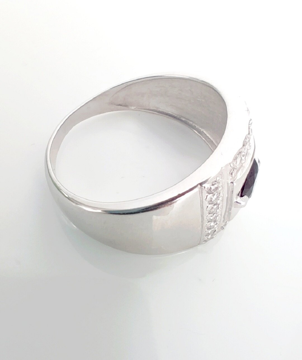 Печатка с фианитами "Эстерелла", серебро 925 проба, родирование/Ф