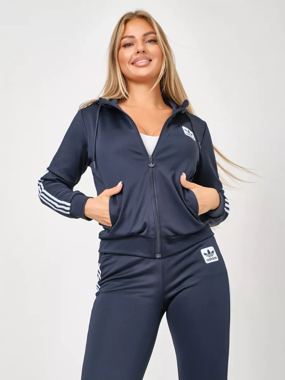 костюм спортивный с капюшоном Adidas на молнии брючной