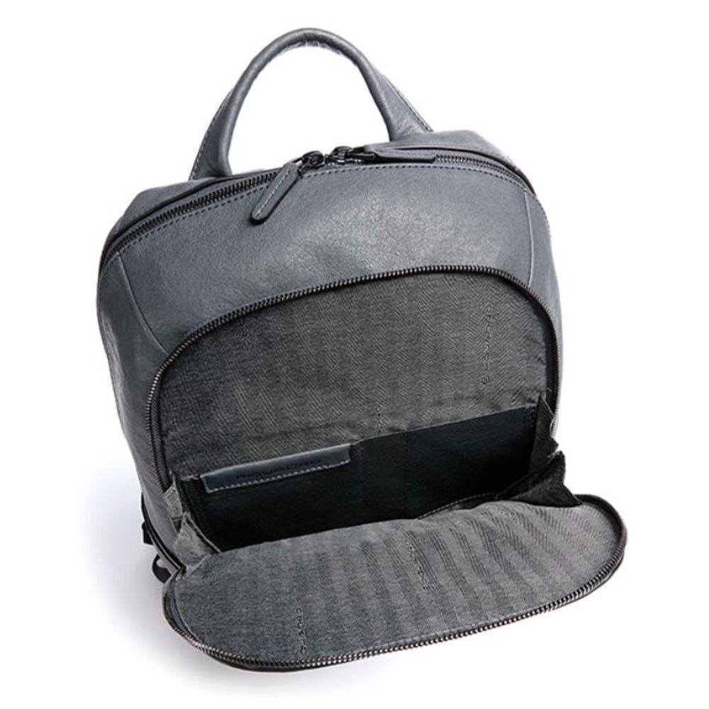 Рюкзак Piquadro Black Square из натуральной кожи (CA3214B3/BLU4) 2