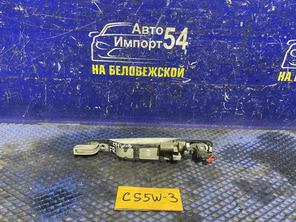 Ручка двери передней правой внешняя MITSUBISHI LANCER CEDIA 2000