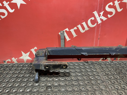 Кронштейн подножек обслуживания