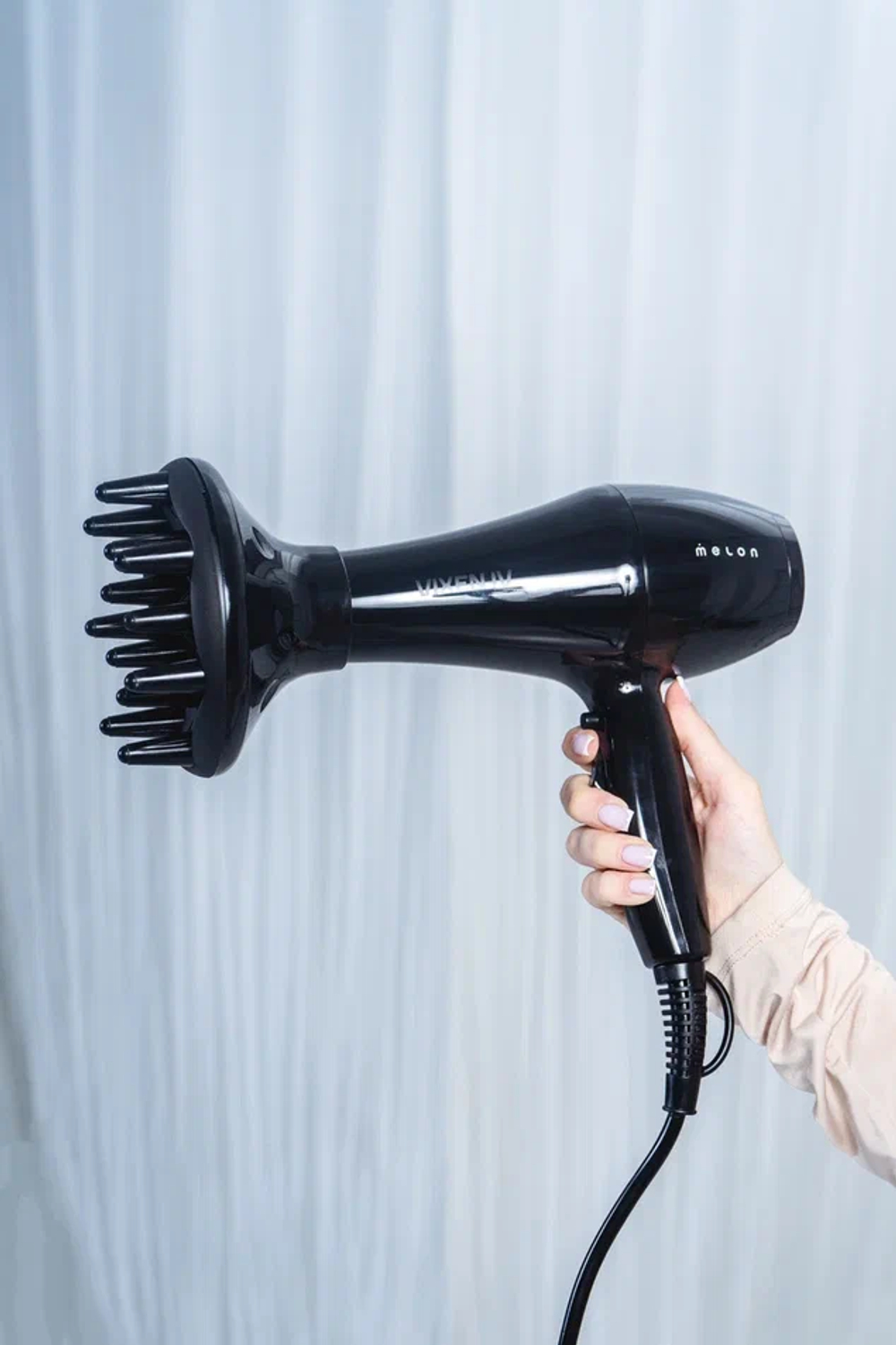 Профессиональный фен для волос VIXEN4