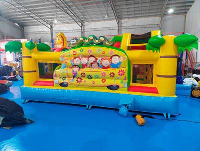 Коммерческий надувной батут «Сафари-экскурсия 2», 5x5x2.8 м.