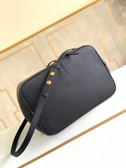 Louis Vuitton NeoNoe MM