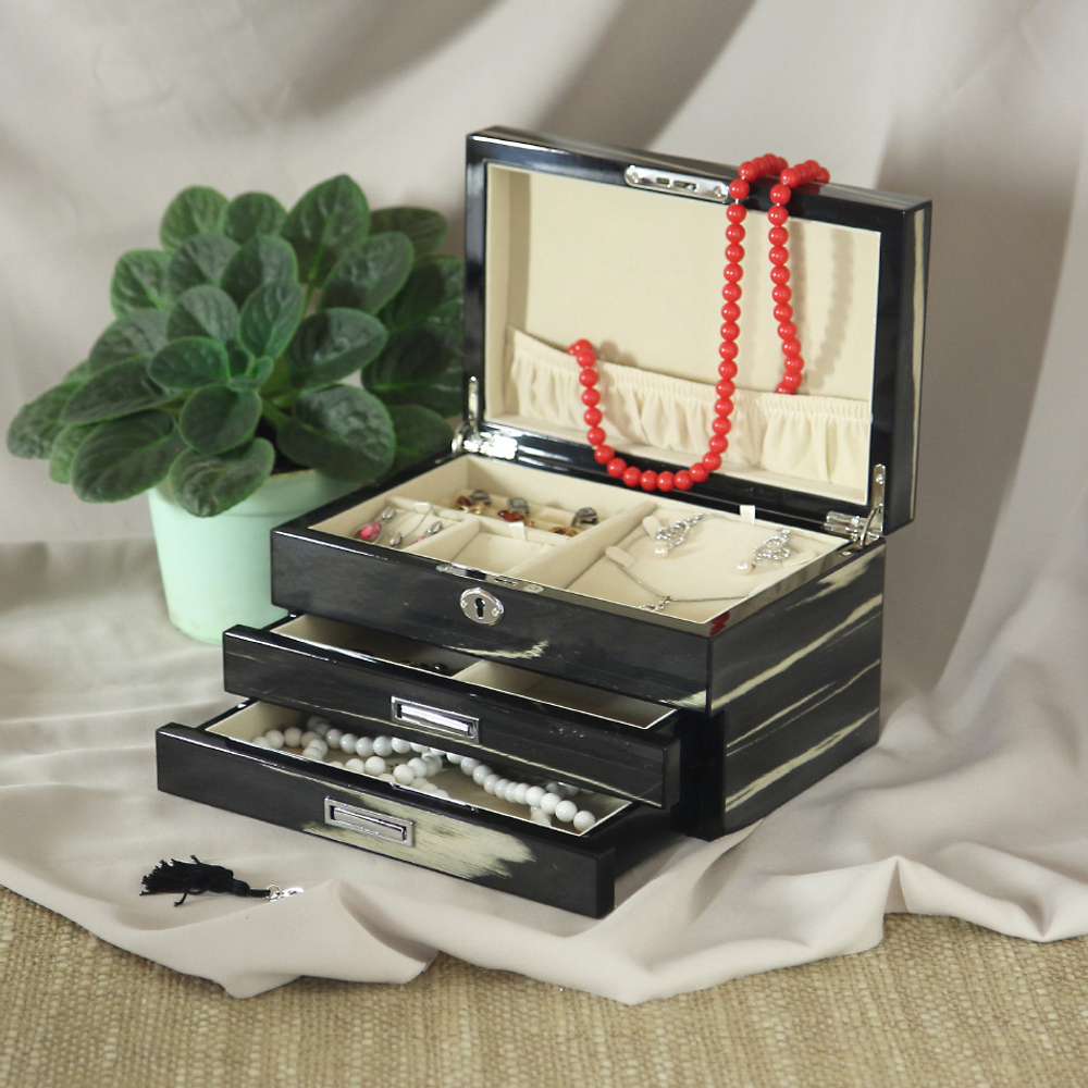 Шкатулка ювелирная