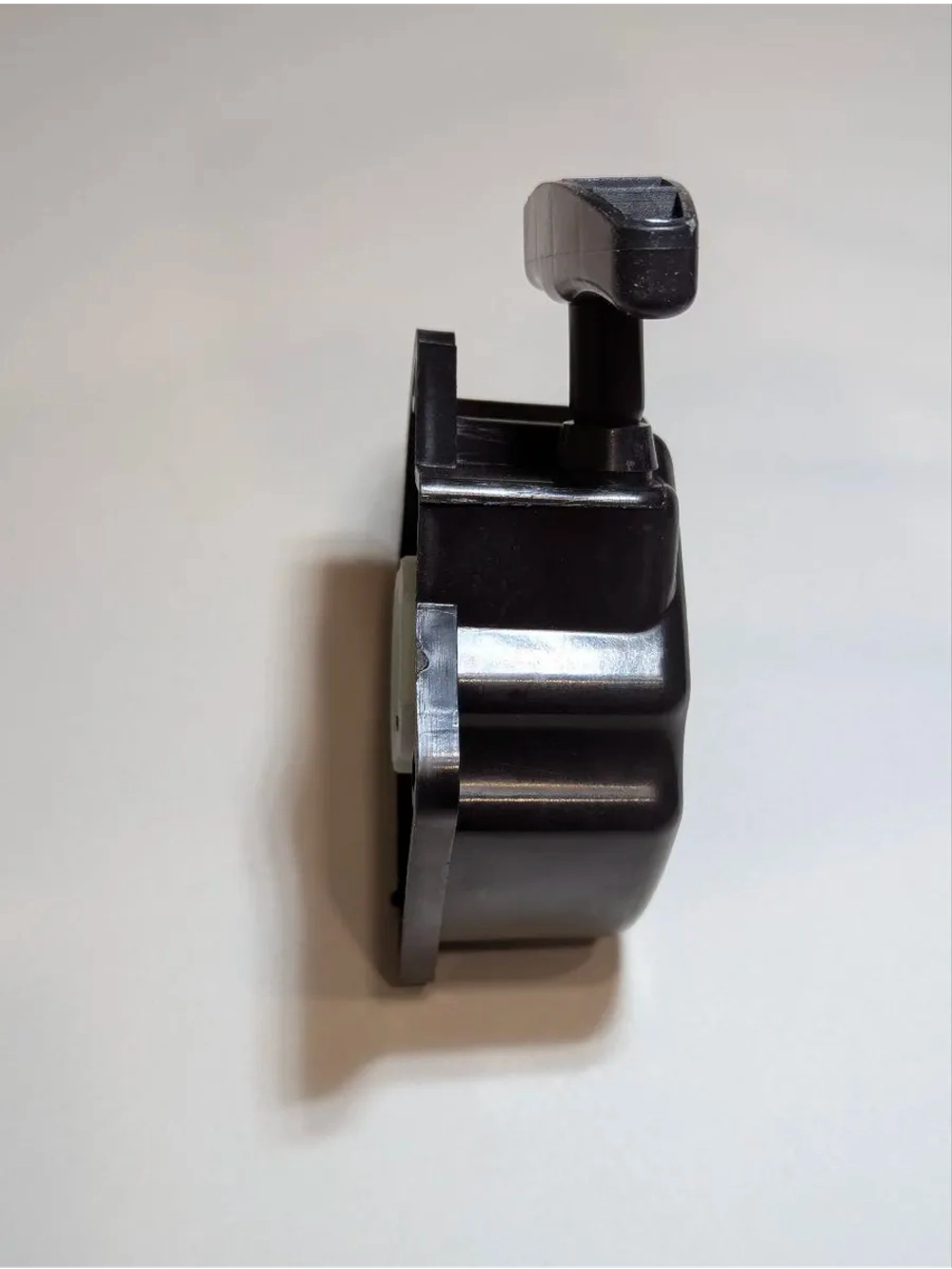 - -  Стартер для триммера 33/43/52 см³ — лёгкий старт, 4 зацепа