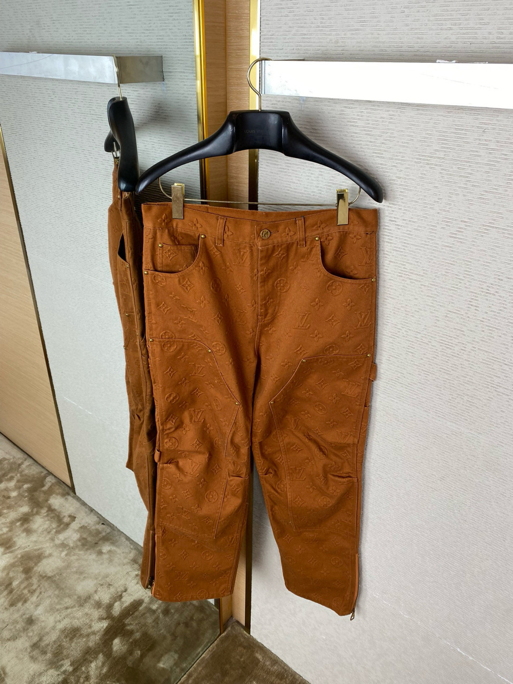 Louis Vuitton Pants