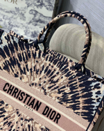 Christian Dior Book Tote 42 cm