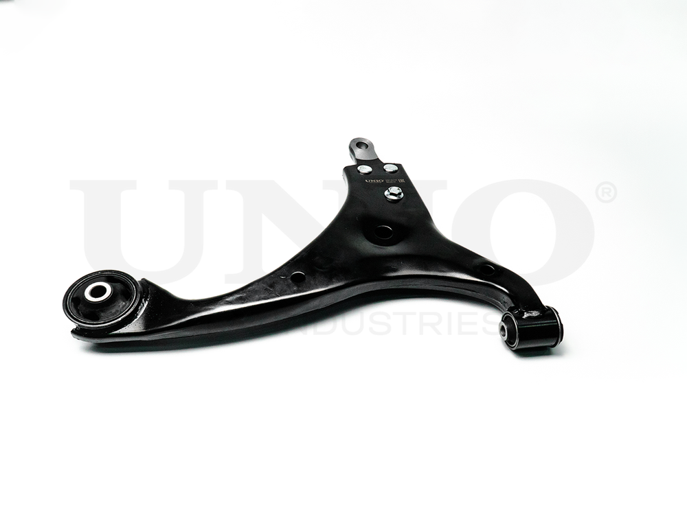 Рычаг подвески поперечный передний нижний правый UNIO SSP-40105