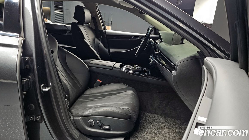Genesis G80 (RG3) Бензин 2.5 Turbo AWD (05.2020)