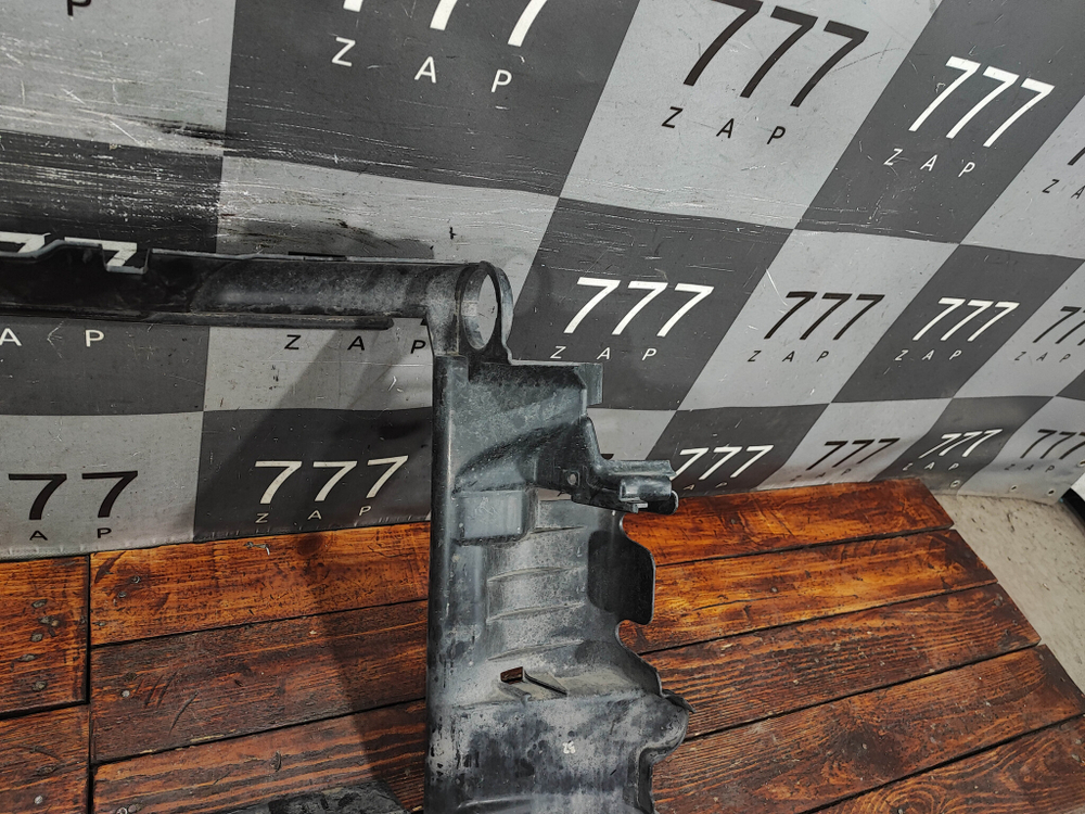 Воздуховод радиатора LADA Vesta 22-нв Б/У Оригинал 8450041501