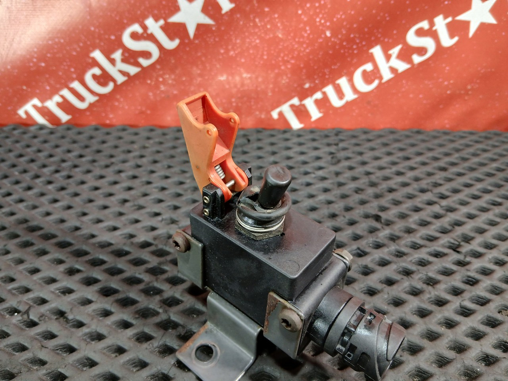 Выключатель массы