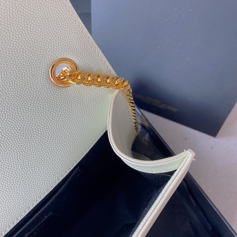 YSL Kate Medium 24 cm