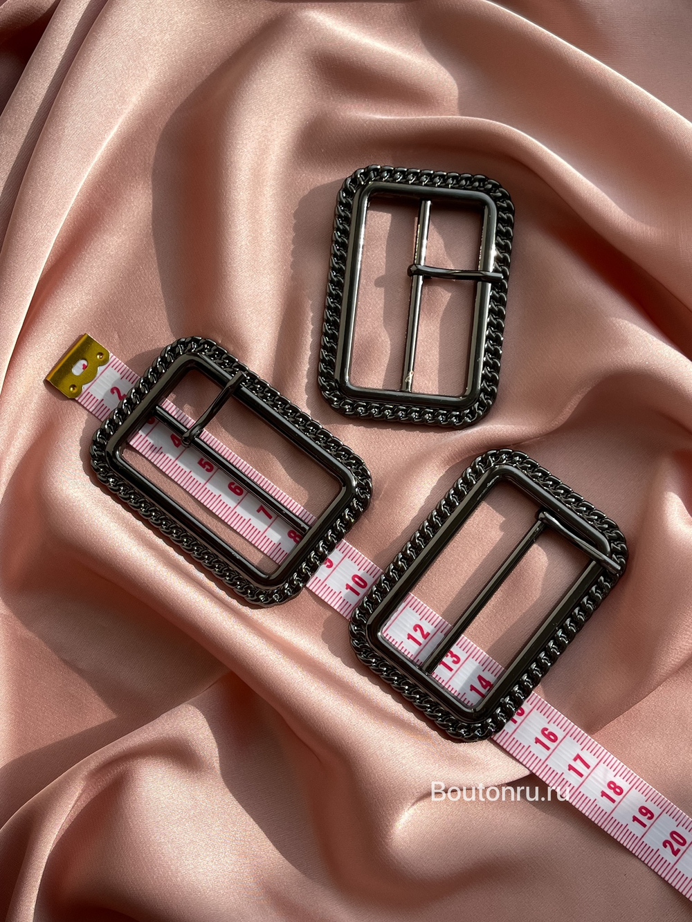 Пряжка графит цепь