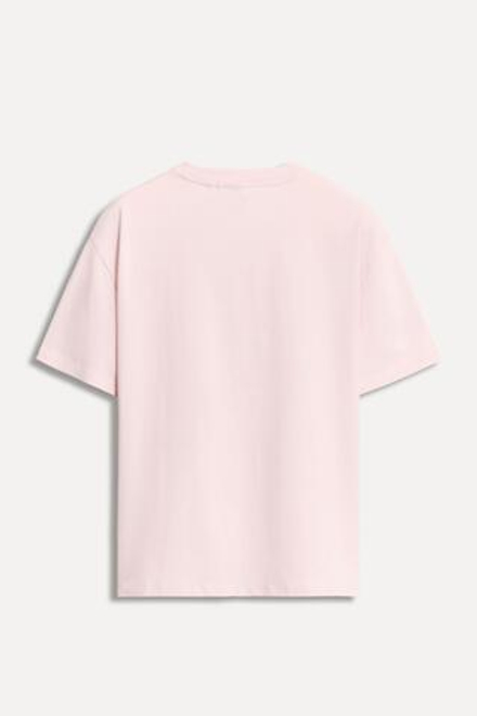 ZARA ФУТБОЛКА С НАШИВКОЙ, ЦВЕТ РОЗОВОГО ДЕРЕВА