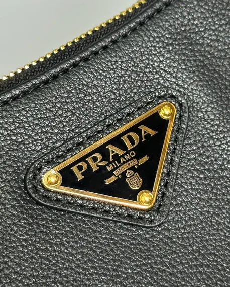 Сумка Prada Aimee черная