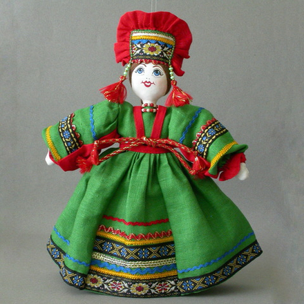 Текстильная кукла в кокошнике сороке