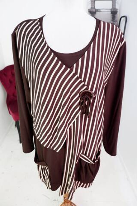 Блузка для офиса, визуально на 62 размер