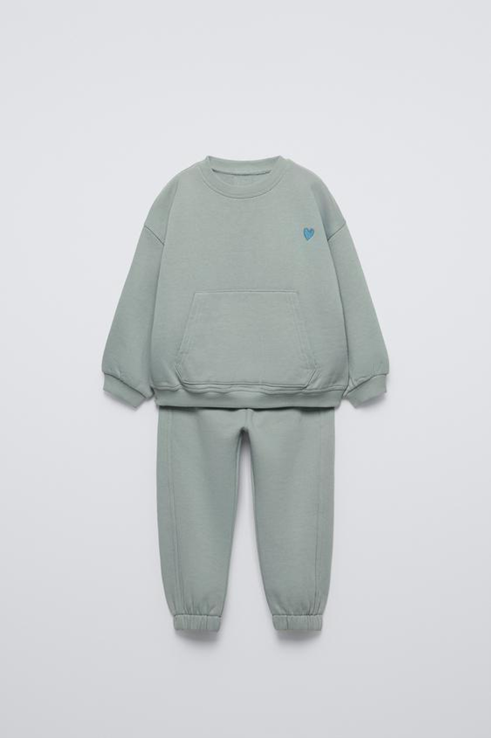 ZARA КОМПЛЕКТ ИЗ ДЖОГГЕРОВ И ТОЛСТОВКИ С ВЫШИВКОЙ, СЕРО-СИНИЙ