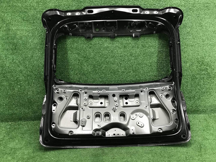 Крышка багажника Lynk & Co 09 (2021-н.в.)