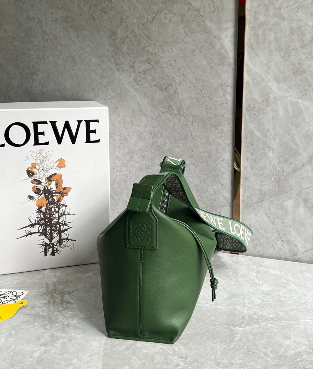 Loewe Small Cubi Crossbody 29 cm