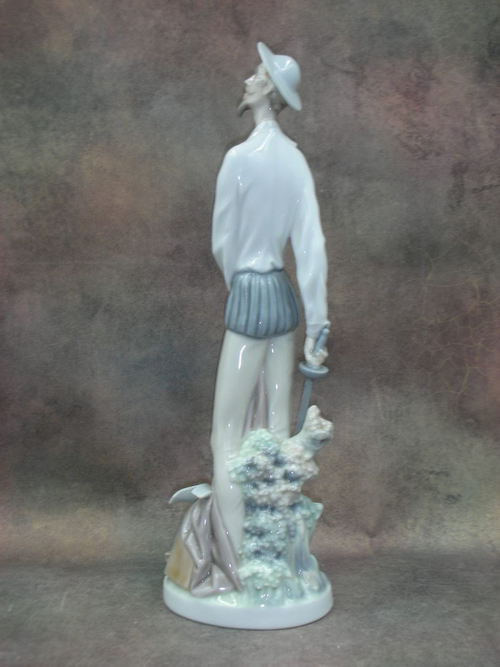Статуэтка. Фарфор. Дон Кихот. Lladro. Испания
