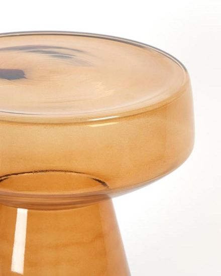 Охровый приставной столик “Флумс”