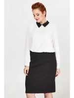 Блузка белая с черным воротником