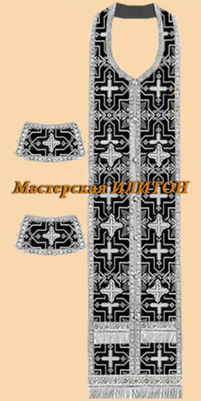 Требный комплект черный из шелка.