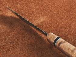 Рыбацкий нож "Барракуда", сталь AUS 8, рукоять стабилизированная карельская береза