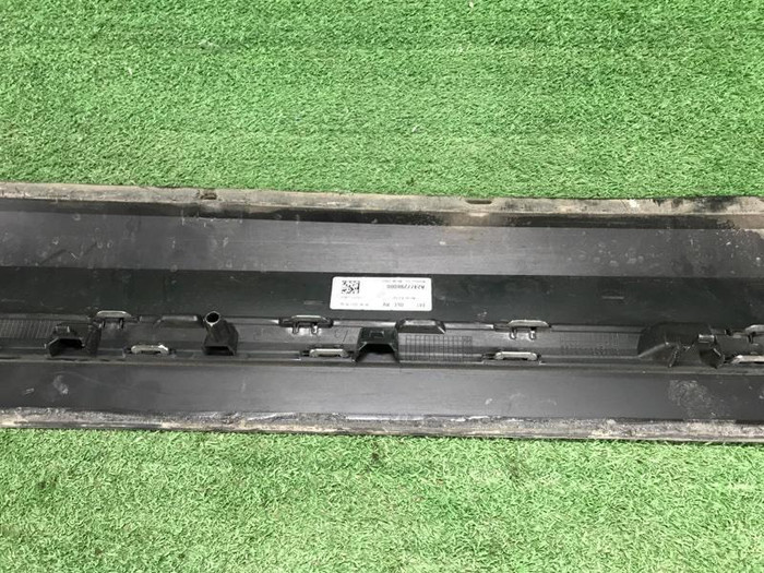 Накладка двери передняя Mercedes GLA H247 (20-нв)