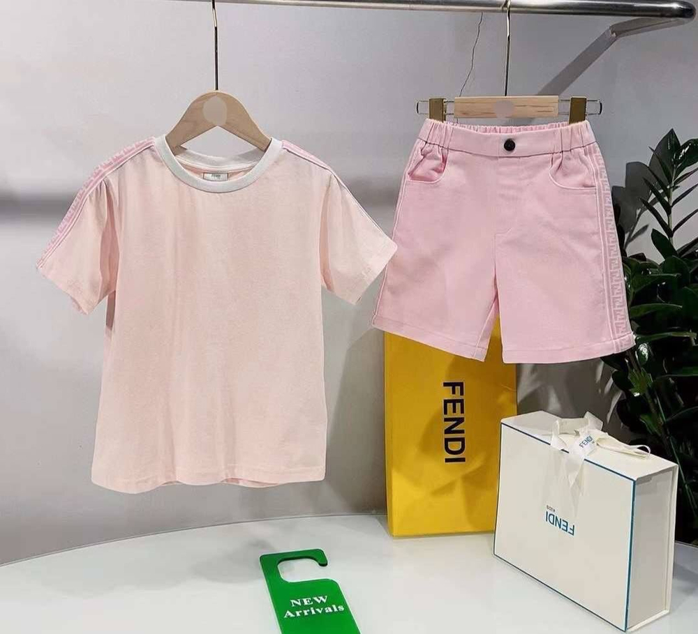 Футболка Fendi