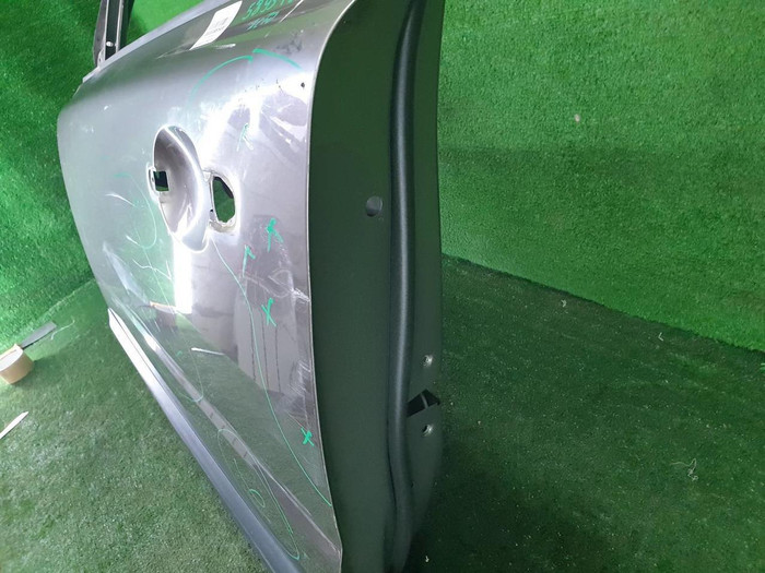 Дверь передняя левая Volvo XC70 2 (2007-2016)