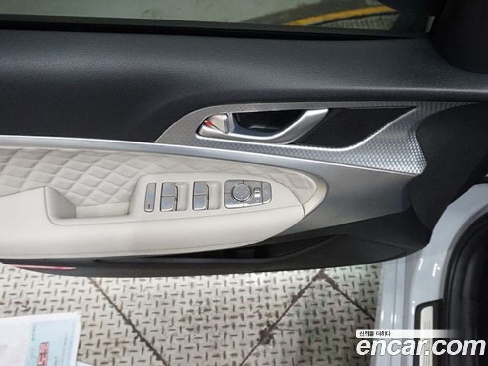 Genesis The New G70 Бензин 2.0T 4WD (03.2022)