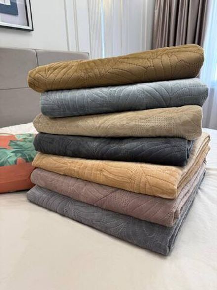 Покрывало Листья Велюр 1.5