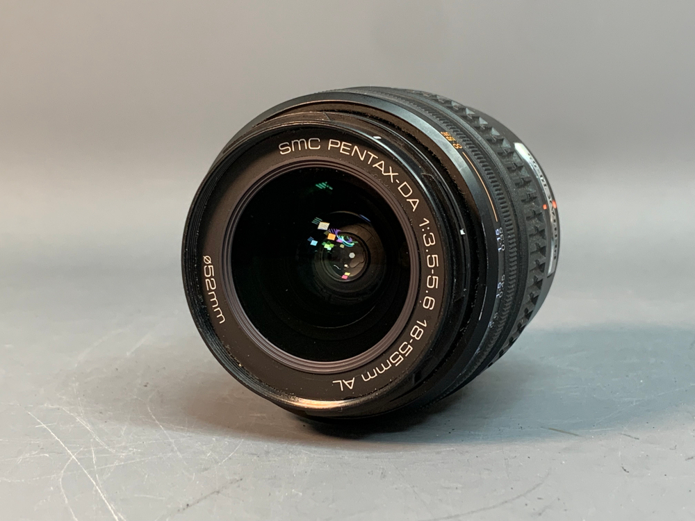 Pentax K10D kit 18-55mm 7.836 кадров