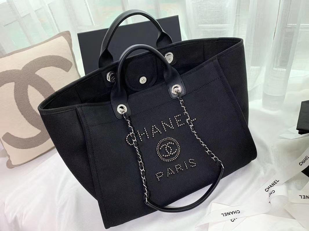 Chanel Shopping Bag