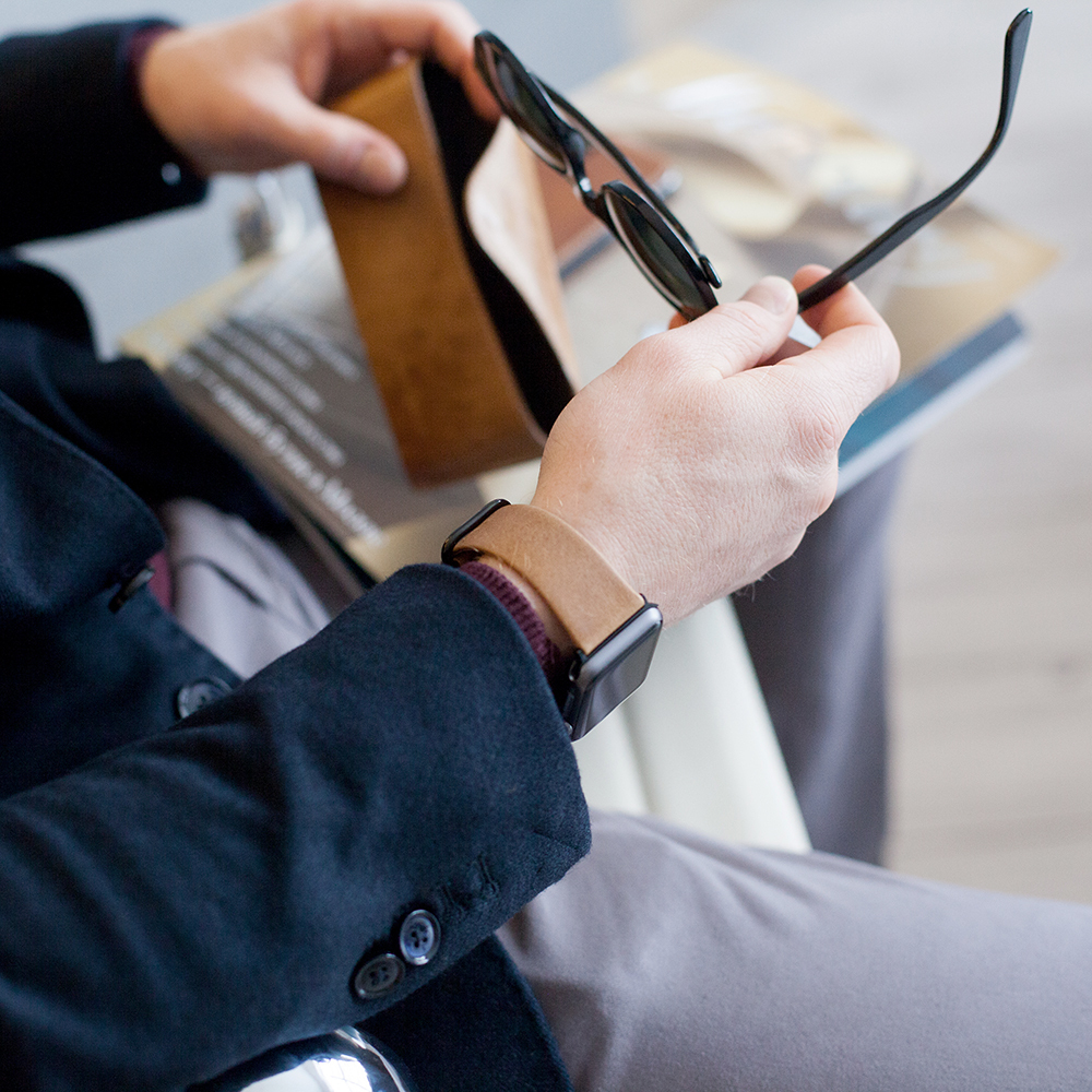 Ремешок кожаный для Apple Watch 42/44mm Classic цвета бежевый винтаж